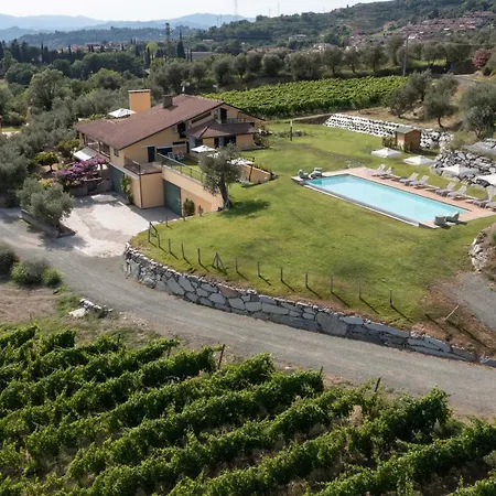 La Colombiera Wine&relais 度假村 *