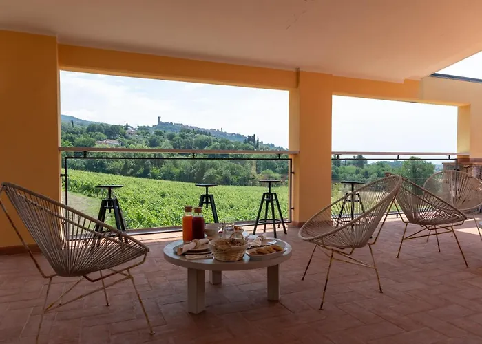 La Colombiera Wine&relais אתר נופש קסטלנואובו מגרה
